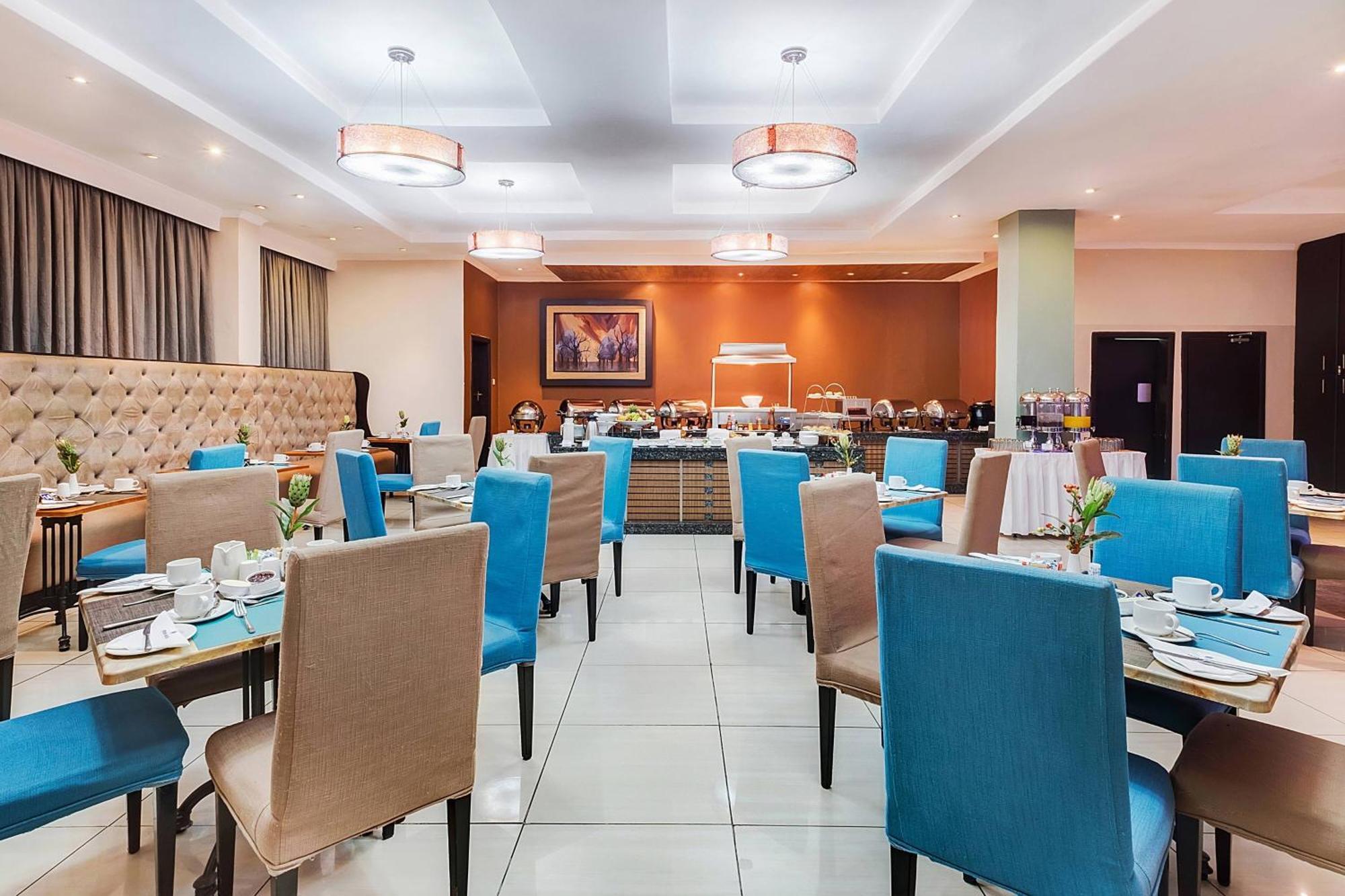 Protea Hotel By Marriott Lusaka Esterno foto