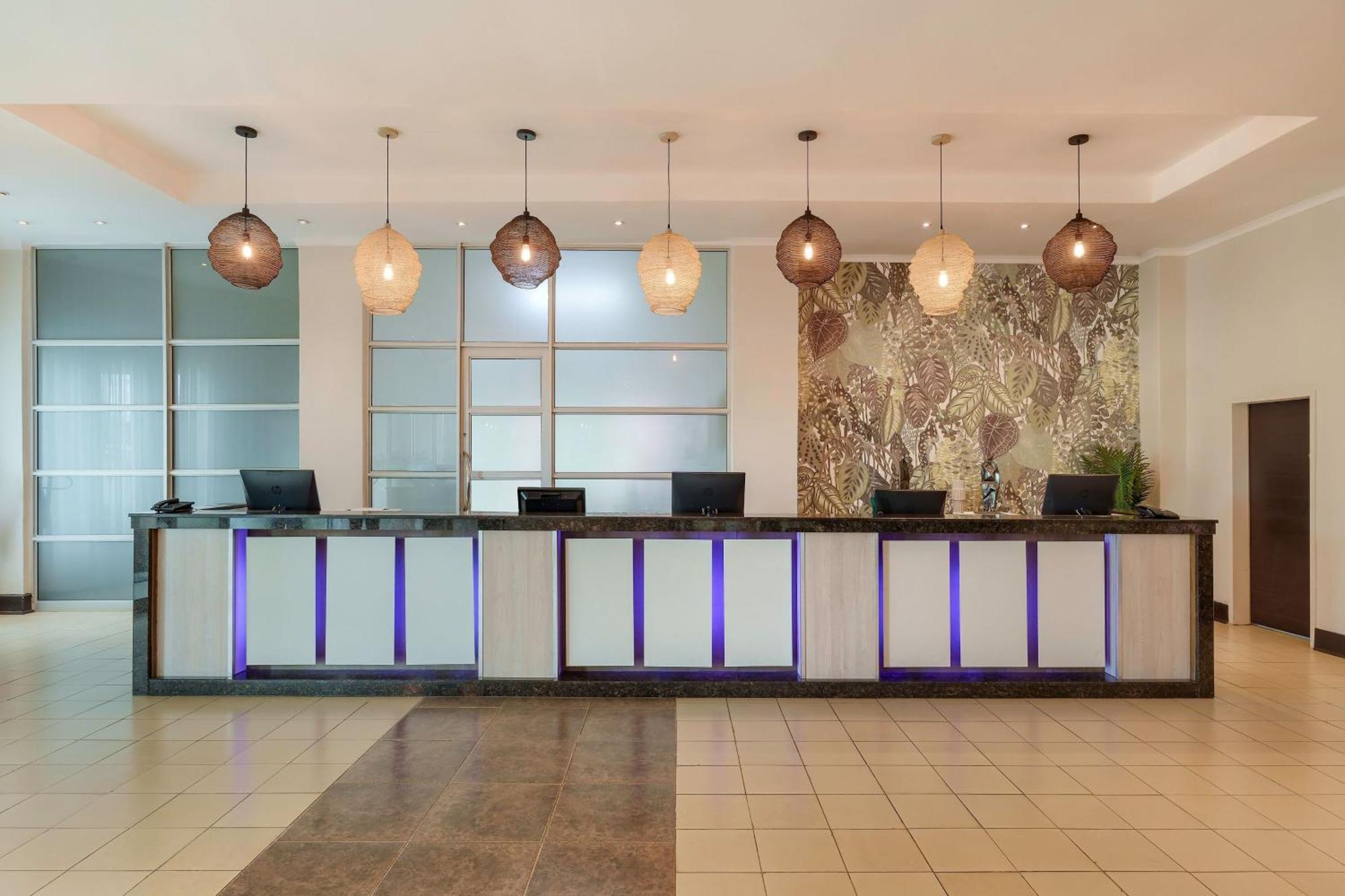 Protea Hotel By Marriott Lusaka Esterno foto