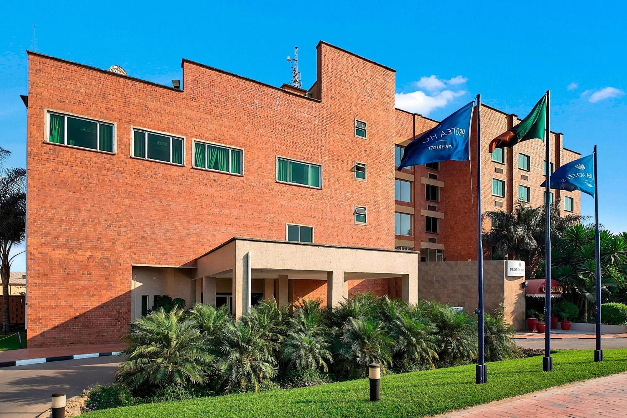Protea Hotel By Marriott Lusaka Esterno foto
