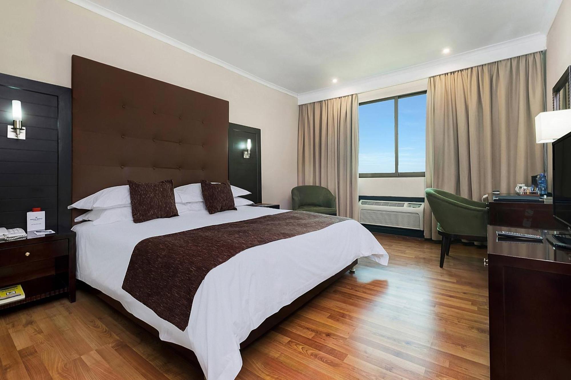 Protea Hotel By Marriott Lusaka Esterno foto