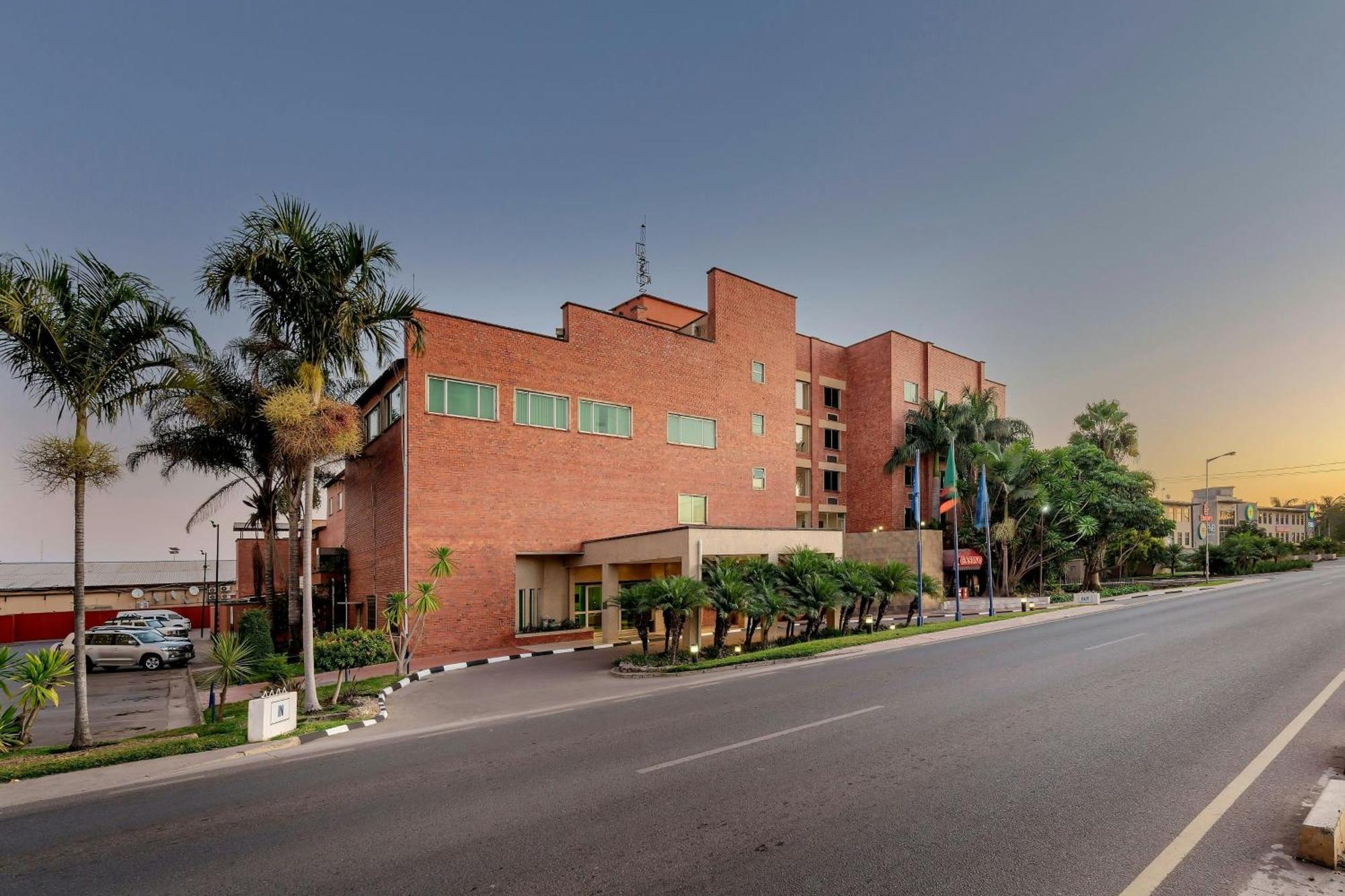 Protea Hotel By Marriott Lusaka Esterno foto